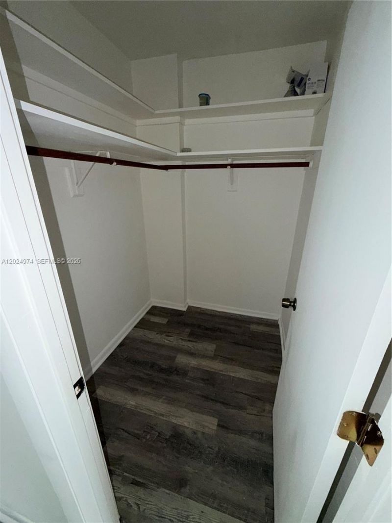 1470 NE 125th Ter , Unit 605, North Miami, FL 33161 Photo
