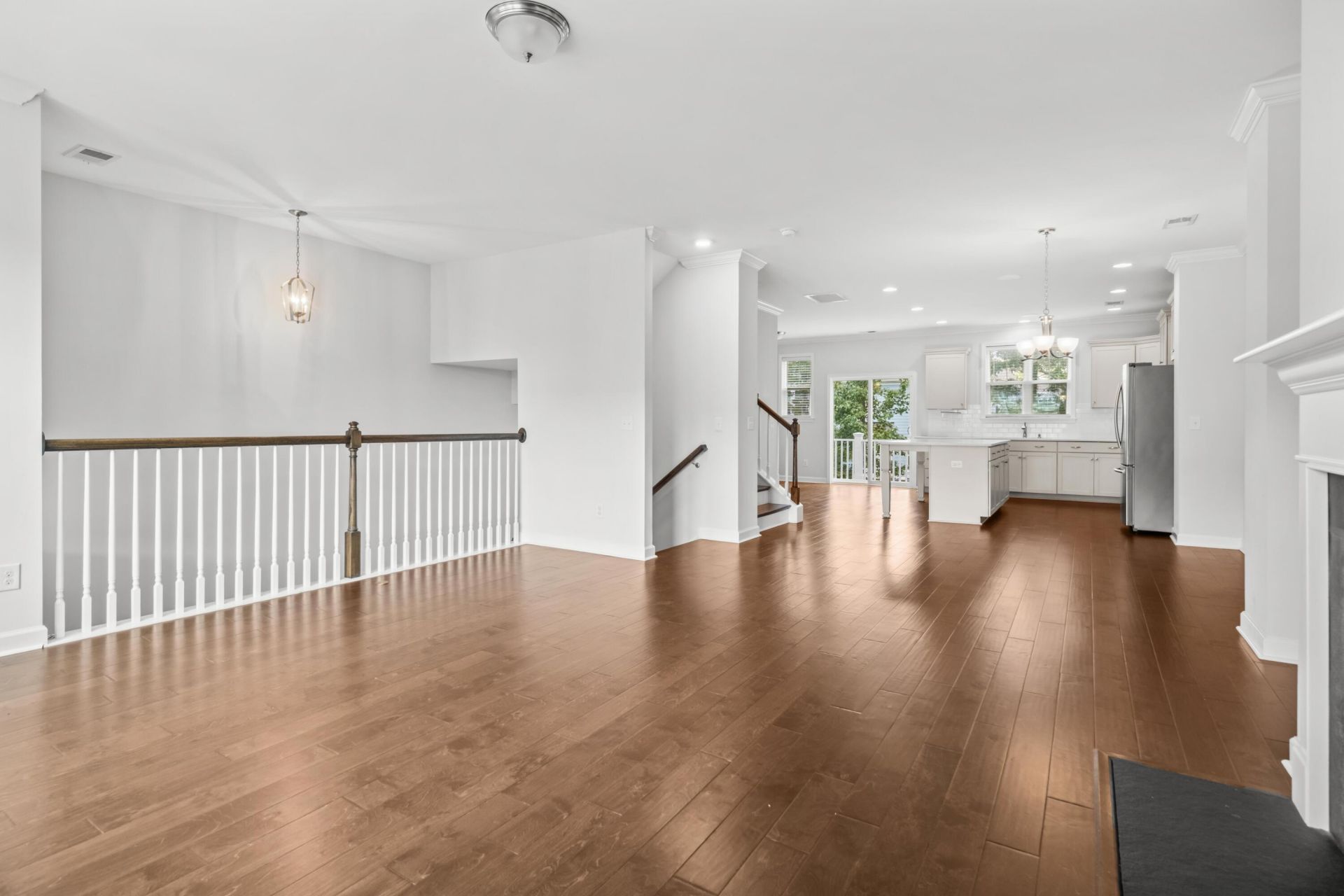 1545 Moss Spring Road Photo 8