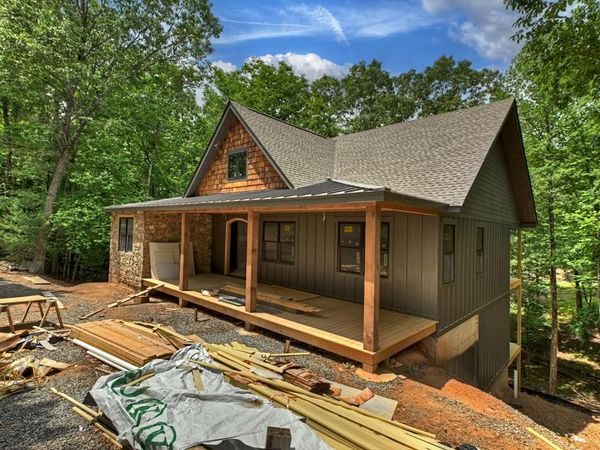 514 Shenendoa Dr., Ellijay, GA 30540