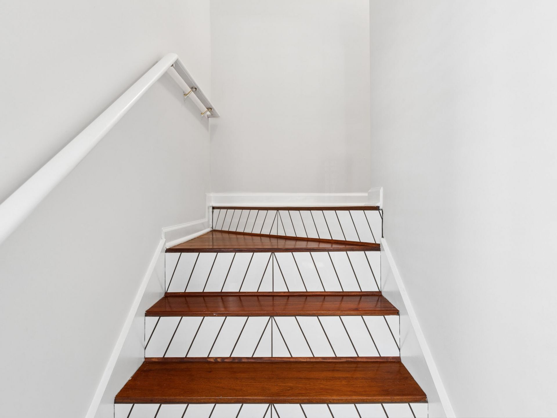 115 Provence Street Photo 10