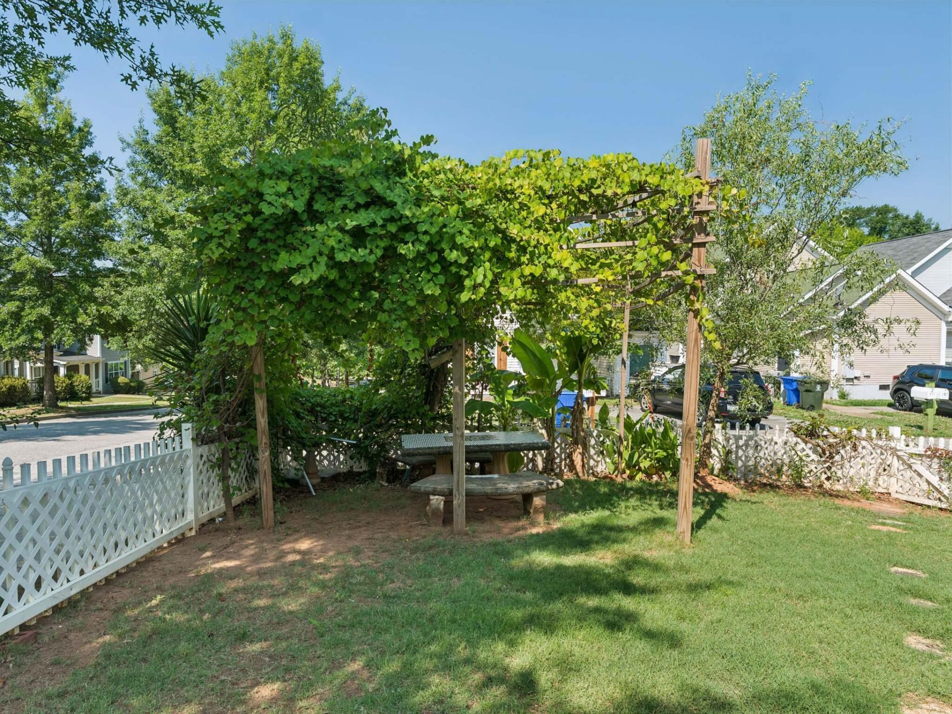 115 Provence Street Photo 11