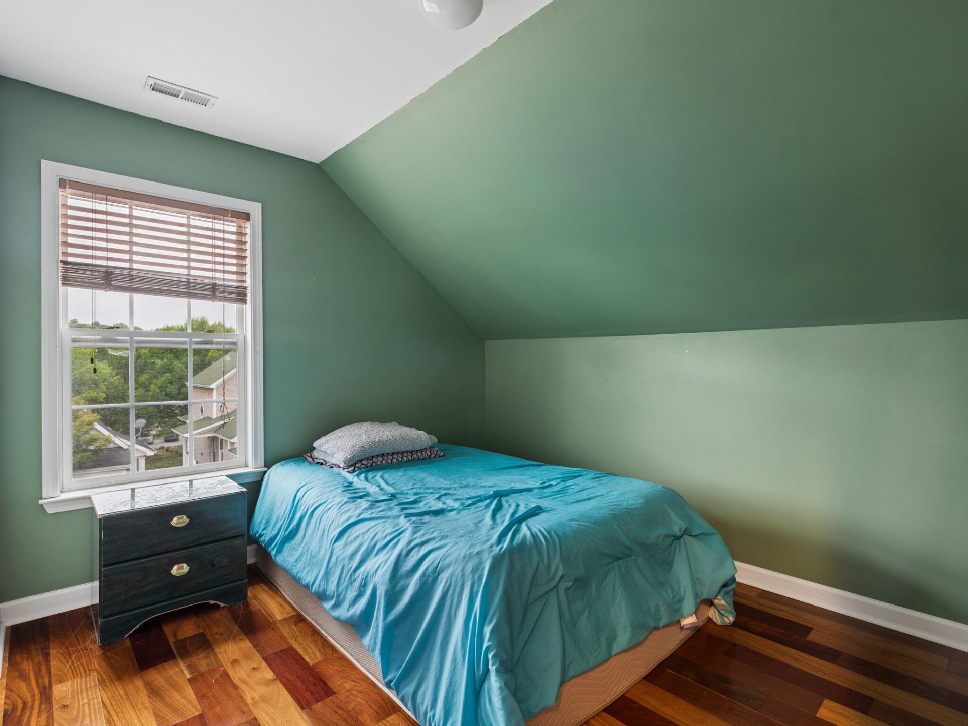 115 Provence Street Photo 15