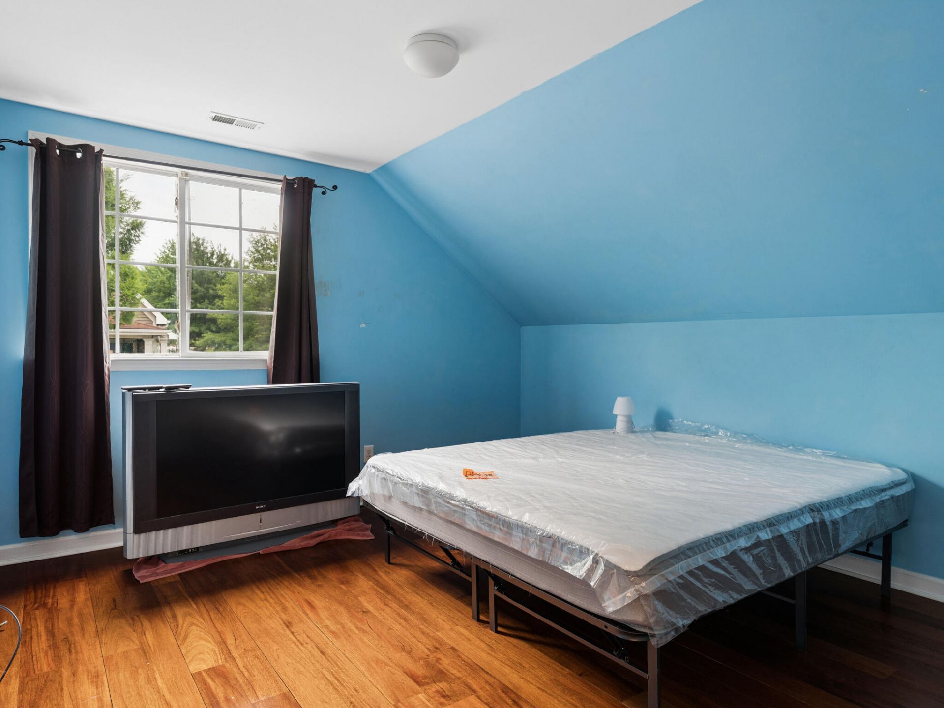 115 Provence Street Photo 16