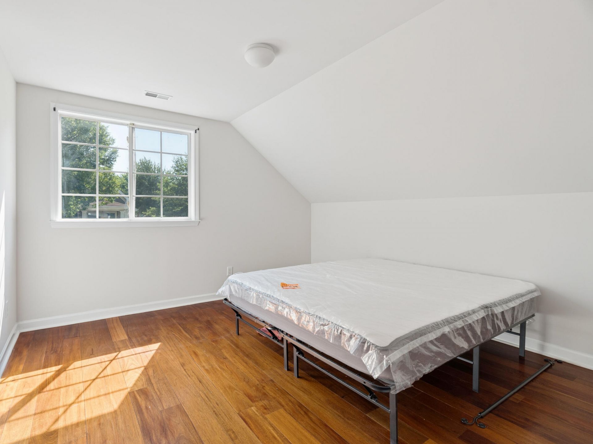 115 Provence Street Photo 19