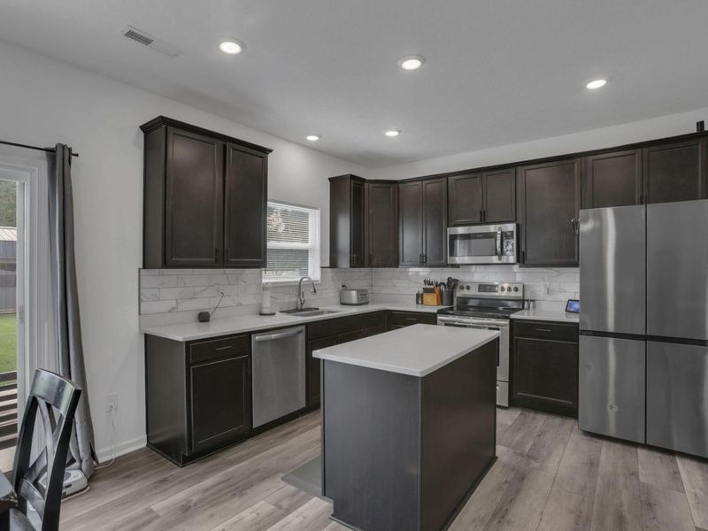 1896 Independence Boulevard, Lancaster, OH 43130 Photo 11