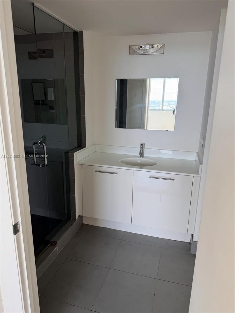 92 SW 3rd St , Unit 3909, Miami, FL 33130 Photo