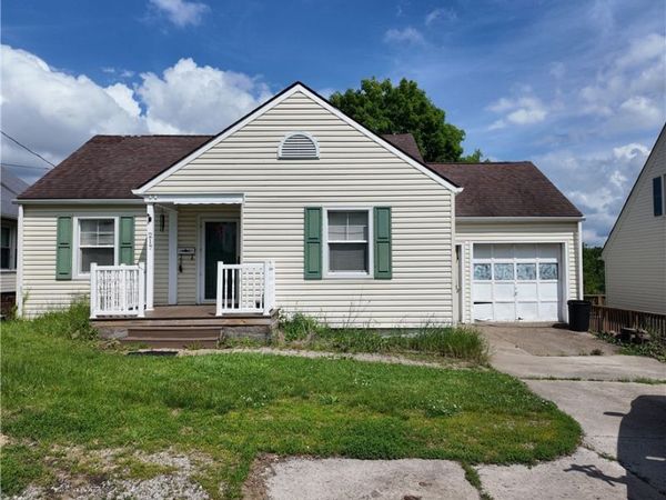 217 S Marietta Street , St Clairsville, OH 43950