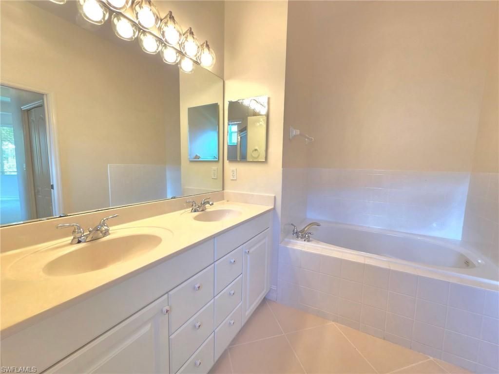 7892 Sanctuary Cir, Unit 2, Naples, FL 34104 Photo