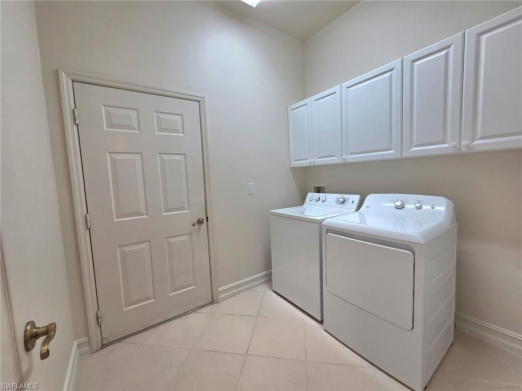 7892 Sanctuary Cir, Unit 2, Naples, FL 34104 Photo