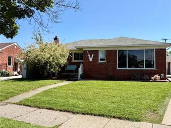 3645 Syckelmoore Street, Trenton, MI 48183