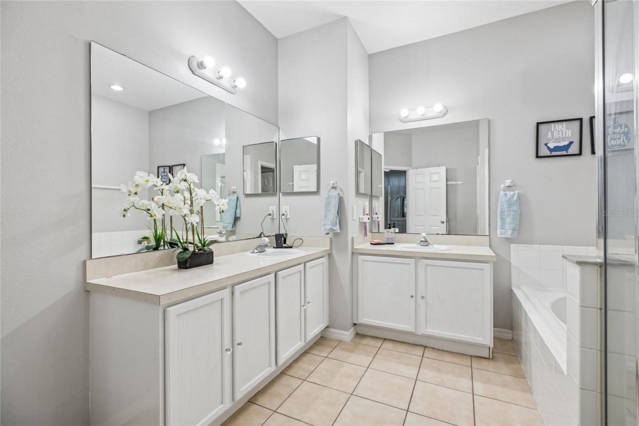 1982 Locust Berry Drive , Kissimmee, FL 34743 Photo
