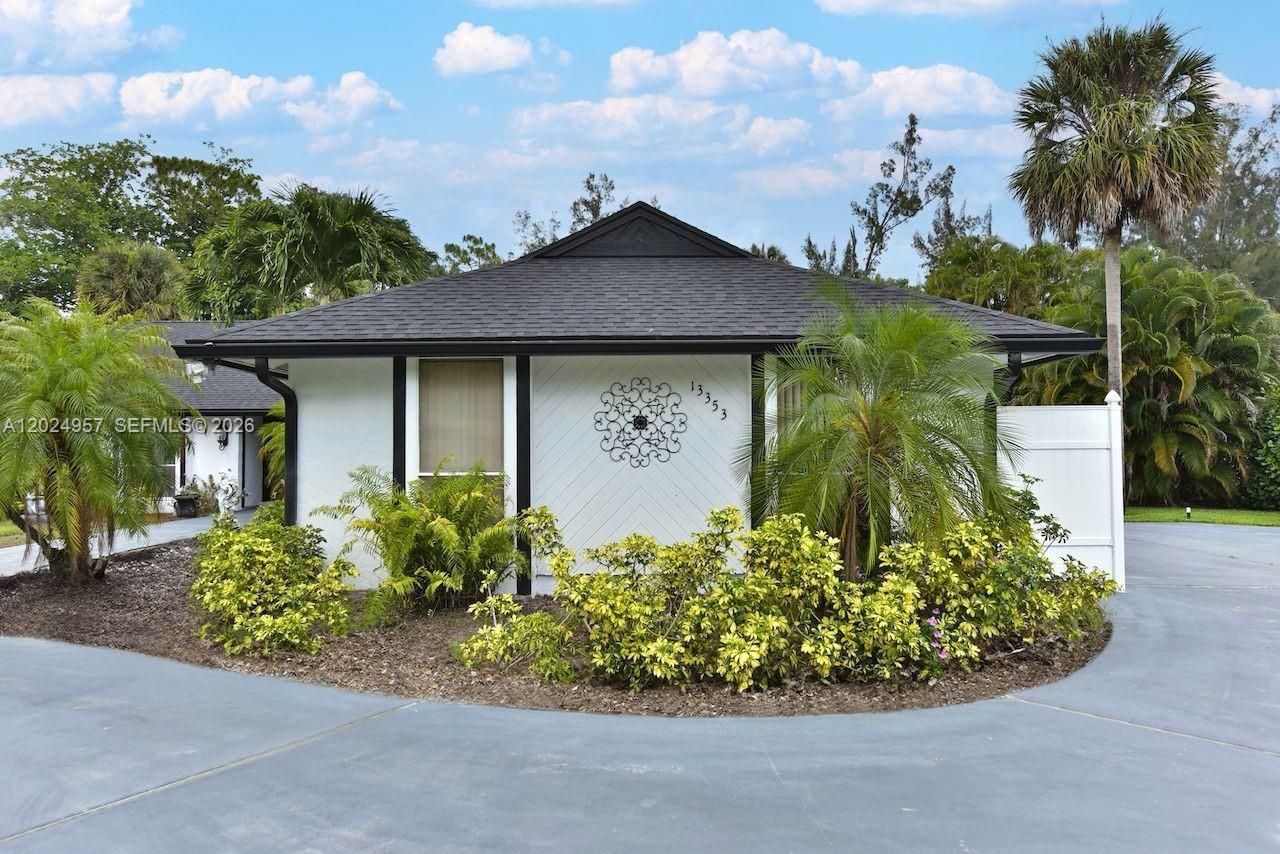 13353 Doubletree Cir, Wellington, FL 33414 Photo