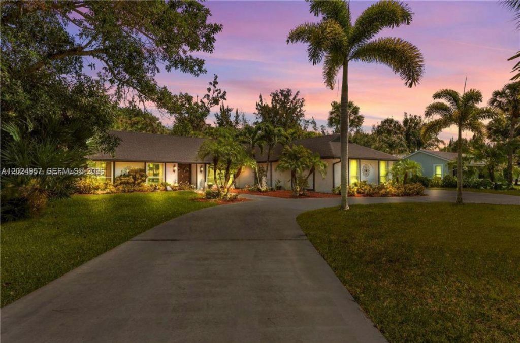 13353 Doubletree Cir, Wellington, FL 33414 Photo