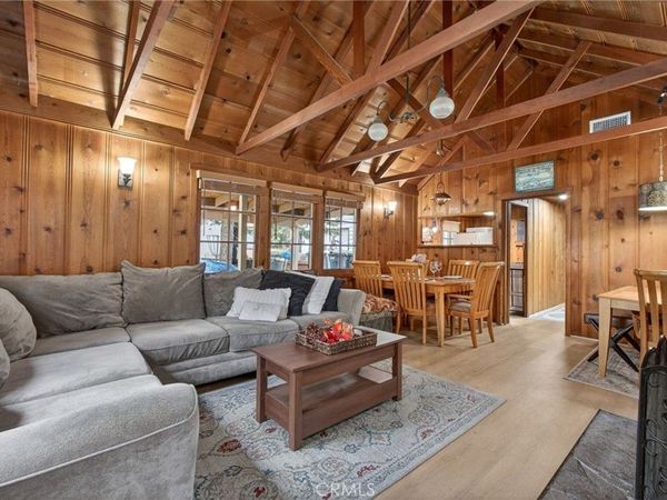 1674 Twin Lakes, Wrightwood, CA 92397