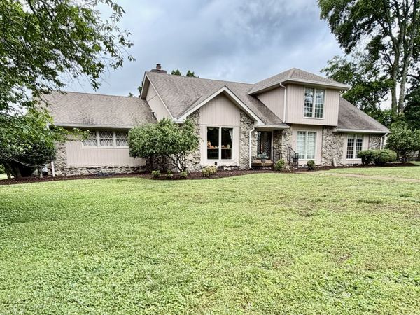 117 Jackson Ln, Hendersonville, TN 37075