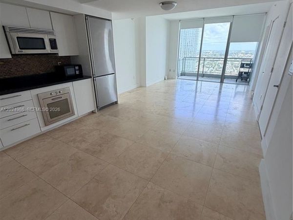 92 SW 3rd St , Unit 3909, Miami, FL 33130