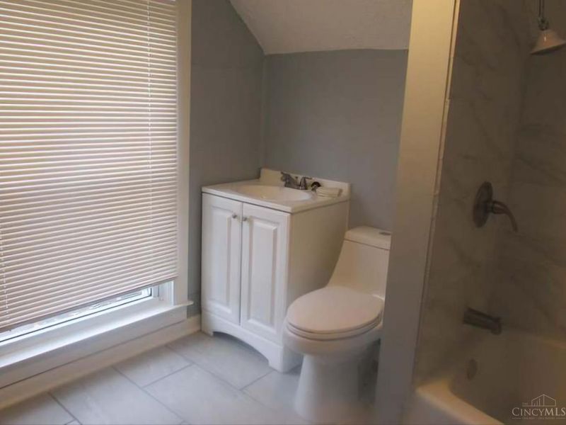 806 Wachendorf Street, Reading, OH 45215 Photo 7
