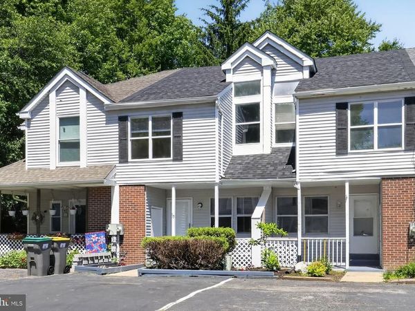 10 BRIAN COURT, NEW CASTLE, DE 19720