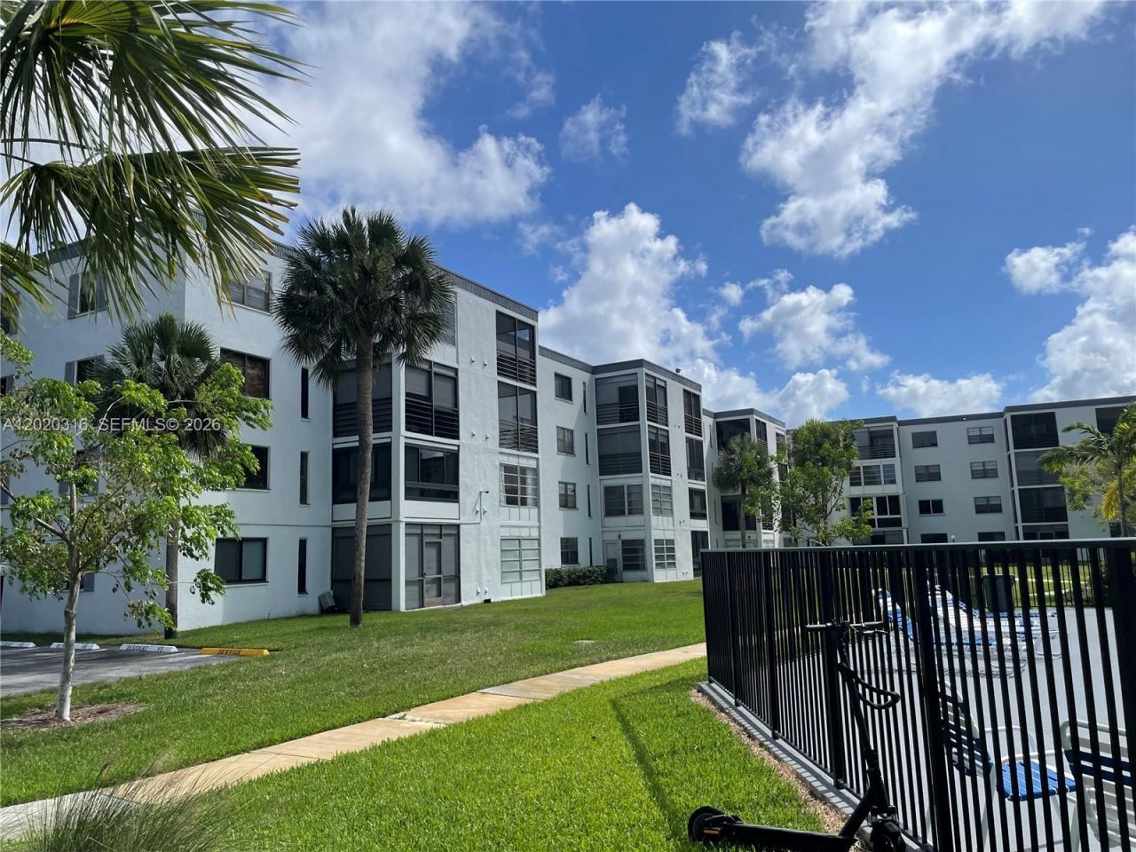 9235 SW 8th St , Unit 209, Boca Raton, FL 33428 Photo