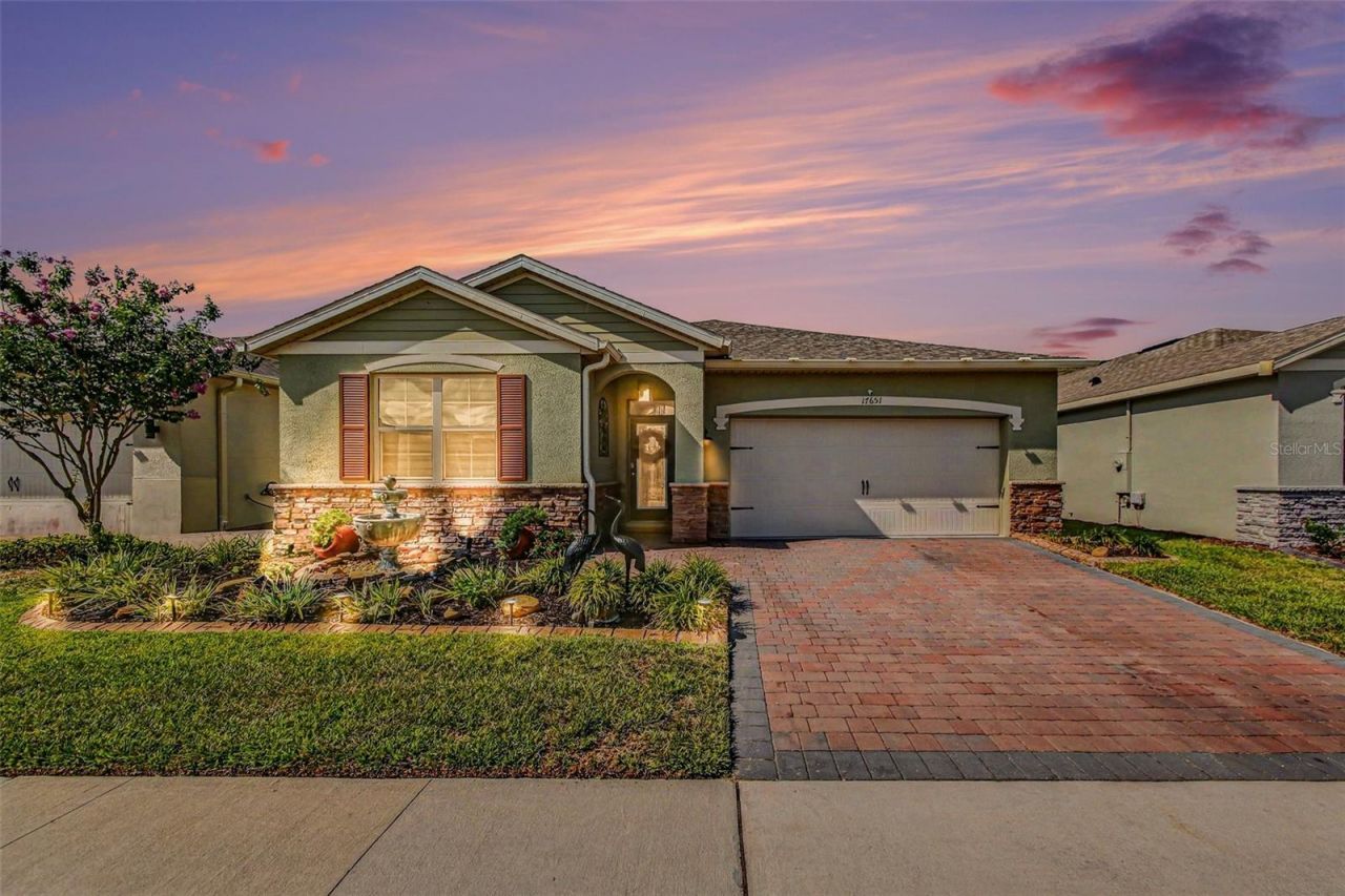 17651 Blazing Star Circle, Clermont, FL 34714 Main Photo