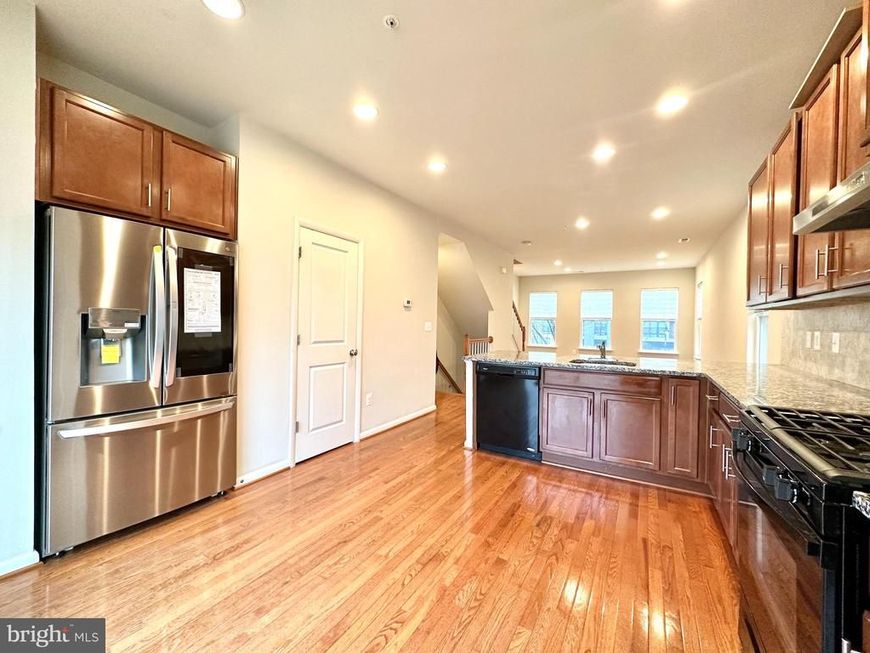 127 Decoverly Drive, Gaithersburg, MD 20878 Main Photo