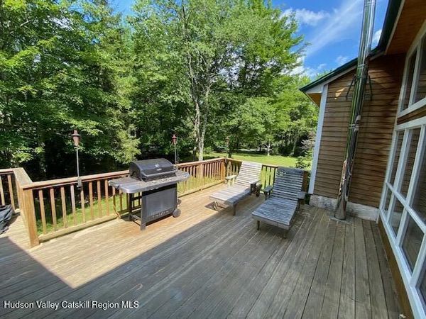 56 Thorn Apple Drive, Hunter, NY 12442