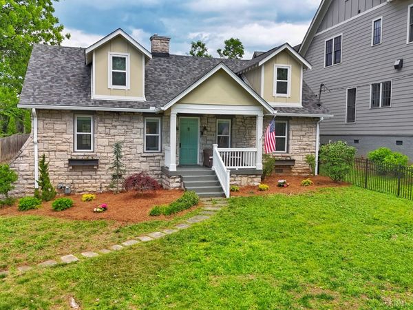 2518 Sharondale Dr, Nashville, TN 37215