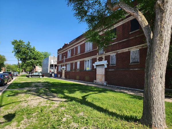 4921 W Maypole Avenue , Chicago, IL 60644