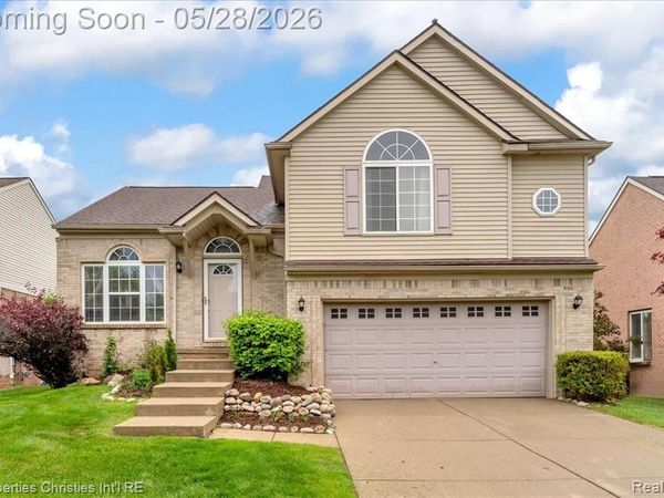 1973 Golfview Lane, Westland, MI 48186