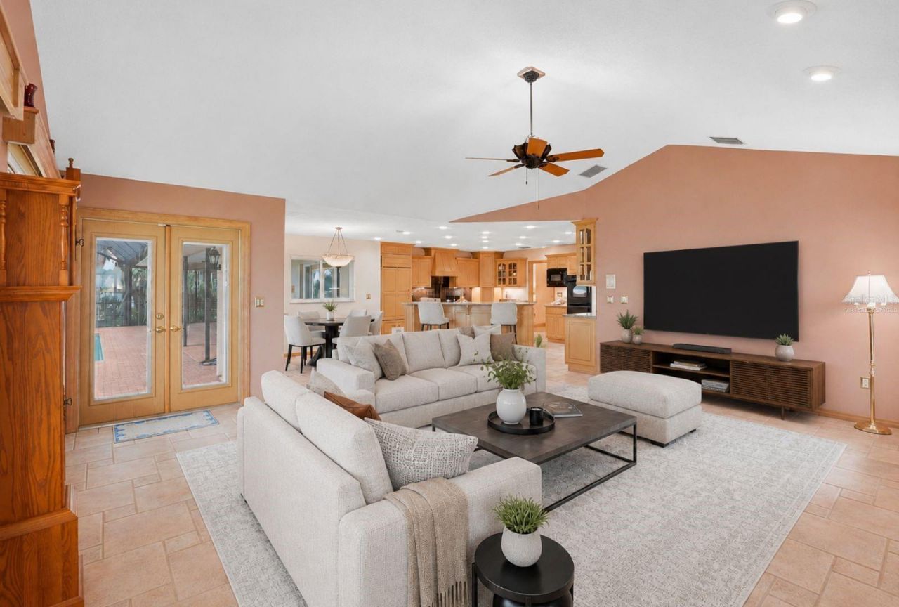 3493 Shoreline Circle, Palm Harbor, FL 34684 Photo