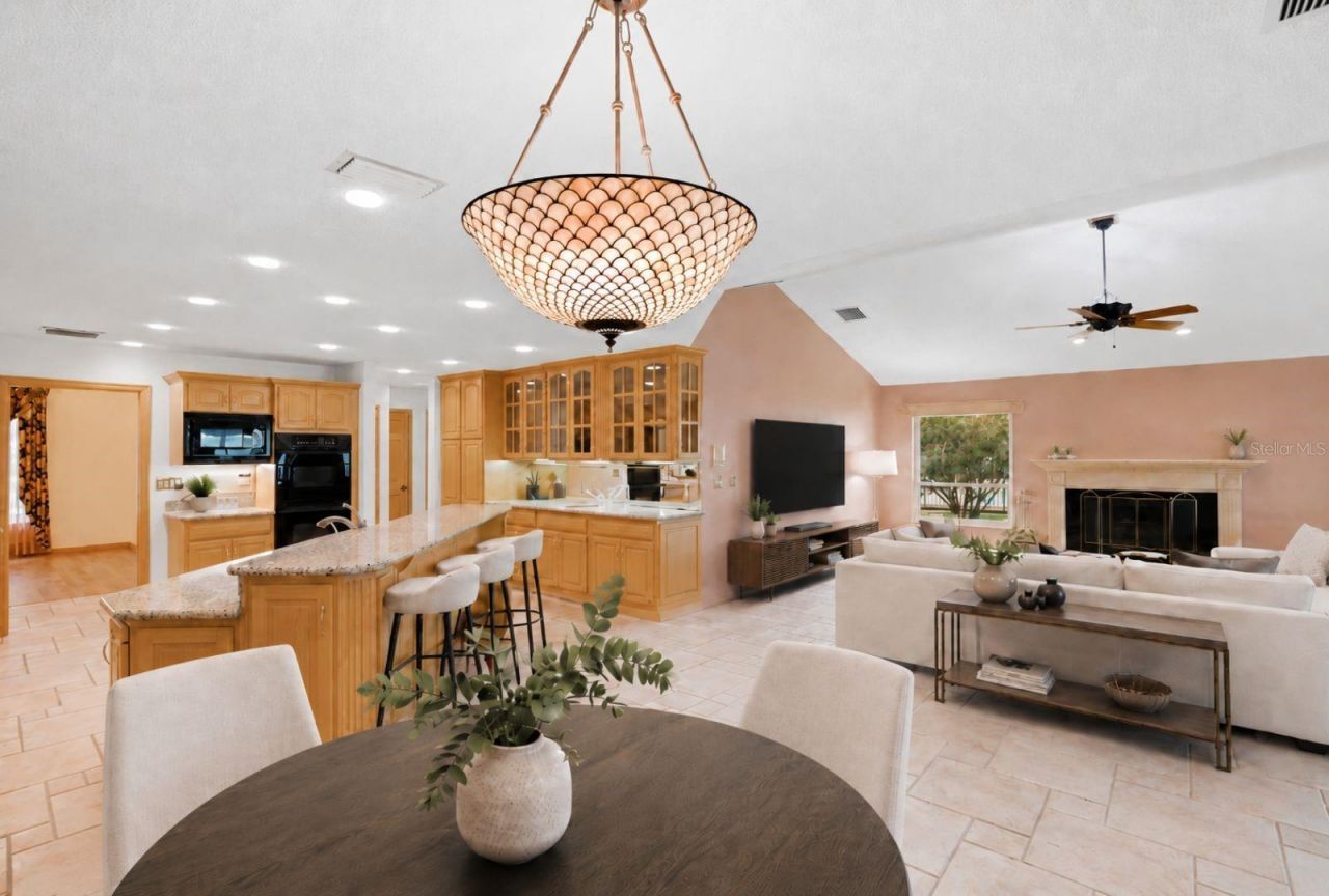 3493 Shoreline Circle, Palm Harbor, FL 34684 Photo