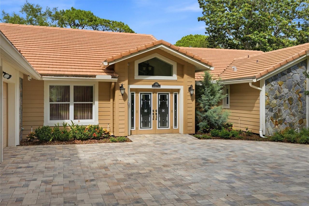3493 Shoreline Circle, Palm Harbor, FL 34684 Photo