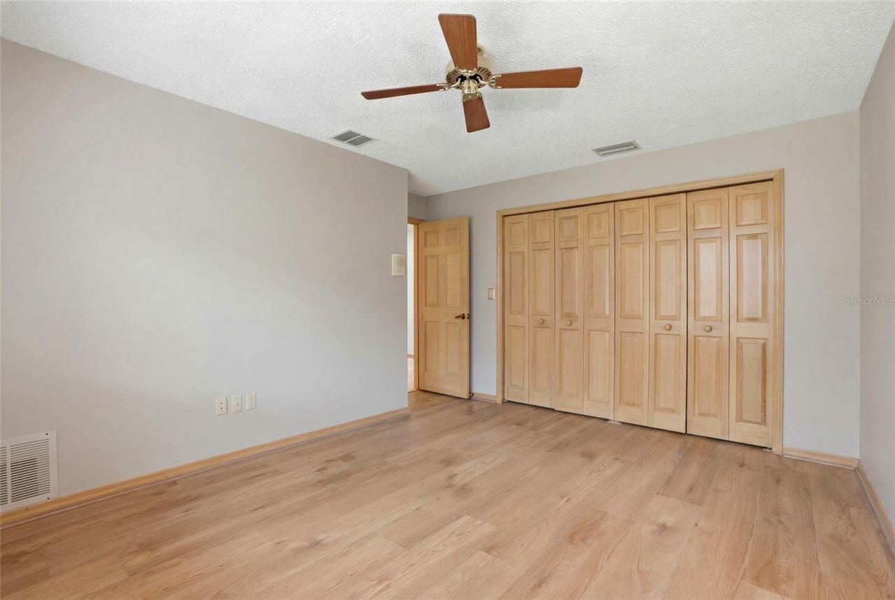 3493 Shoreline Circle, Palm Harbor, FL 34684 Photo