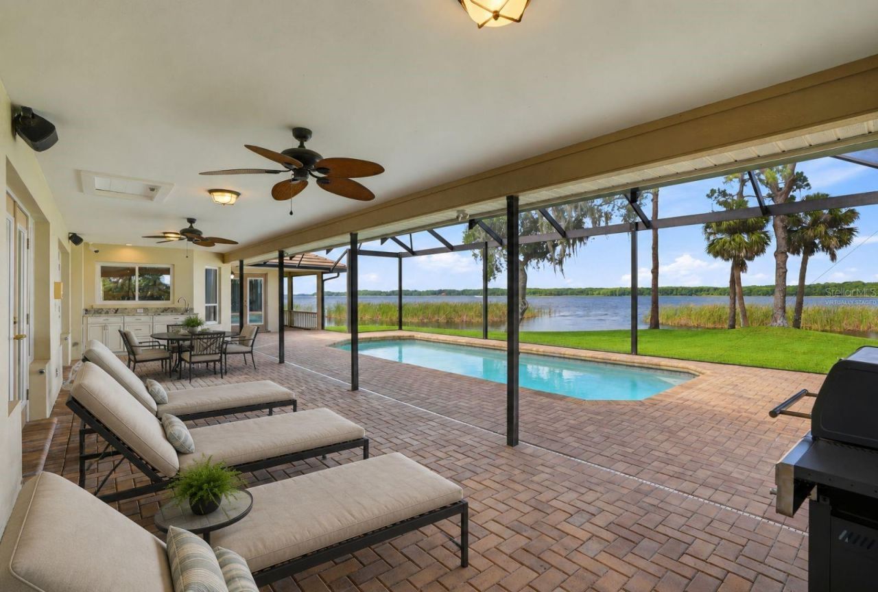3493 Shoreline Circle, Palm Harbor, FL 34684 Photo