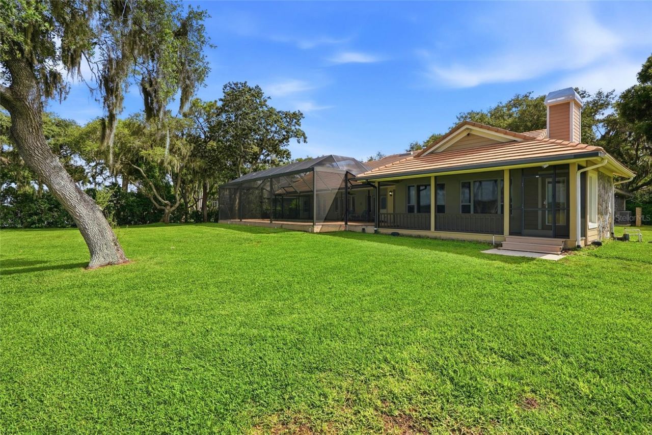 3493 Shoreline Circle, Palm Harbor, FL 34684 Photo