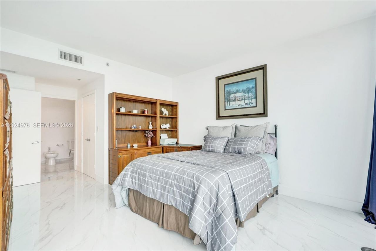 601 NE 36th St, Unit 1508, Miami, FL 33137 Photo