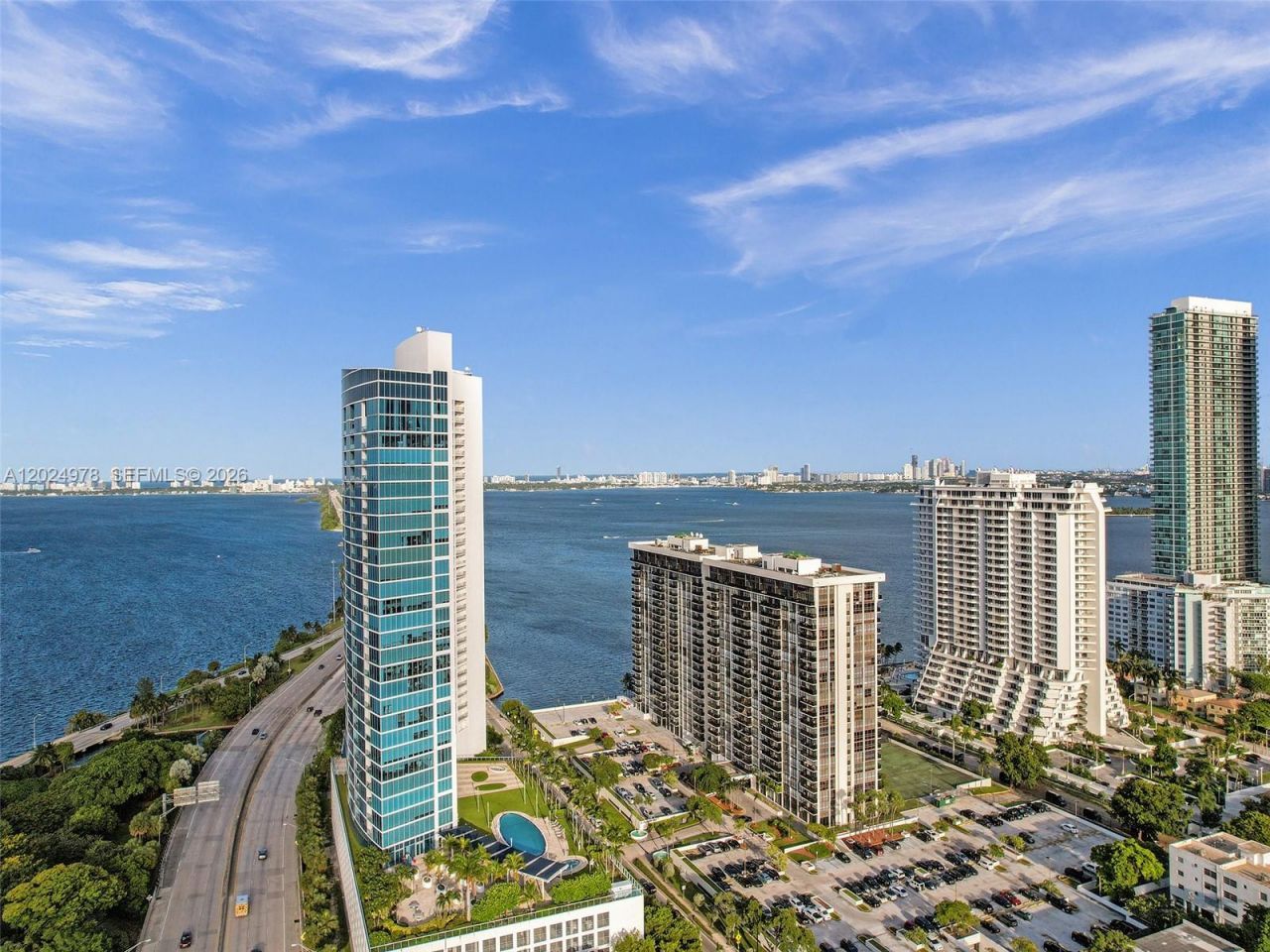 601 NE 36th St, Unit 1508, Miami, FL 33137 Photo