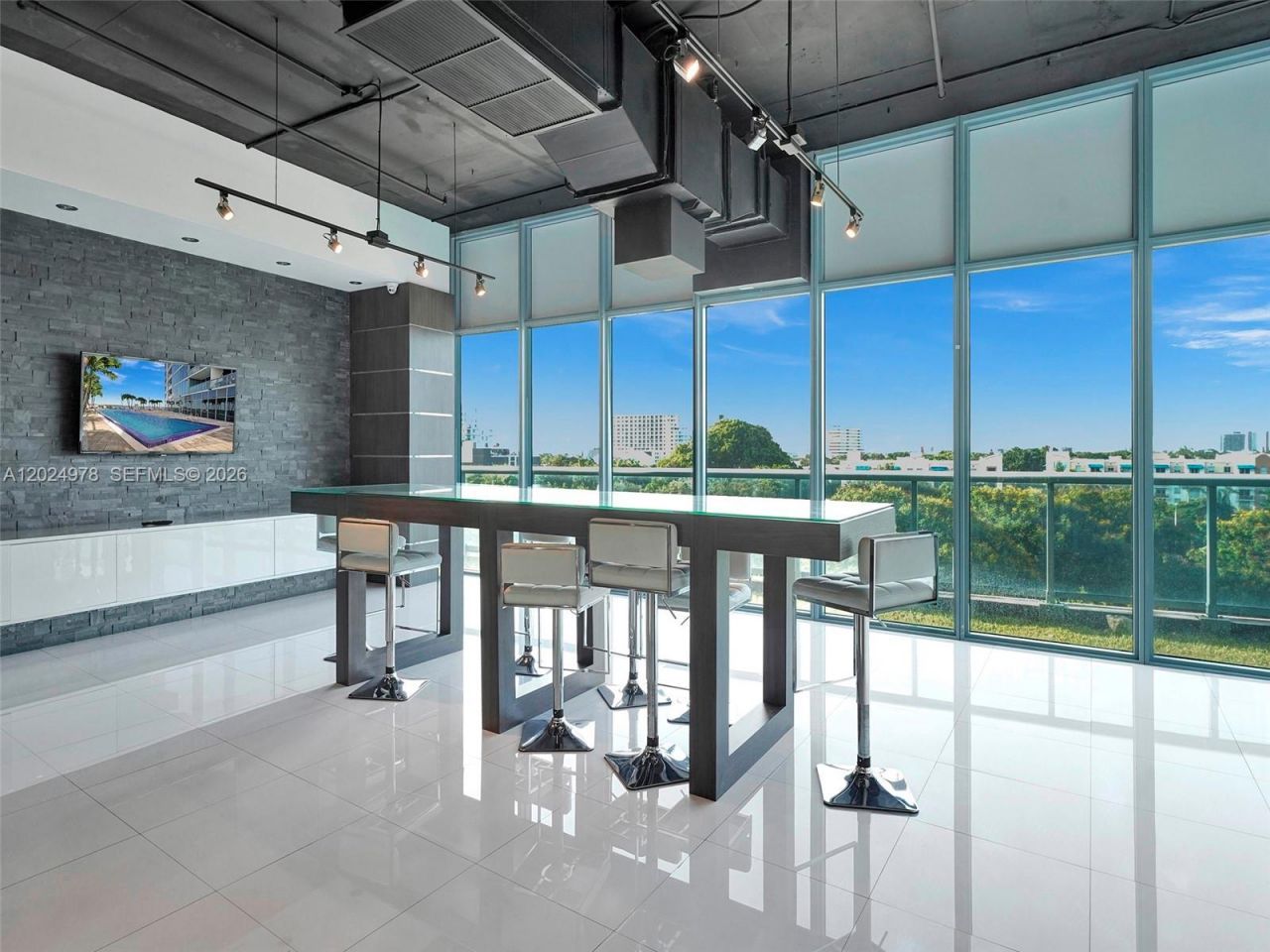 601 NE 36th St, Unit 1508, Miami, FL 33137 Photo