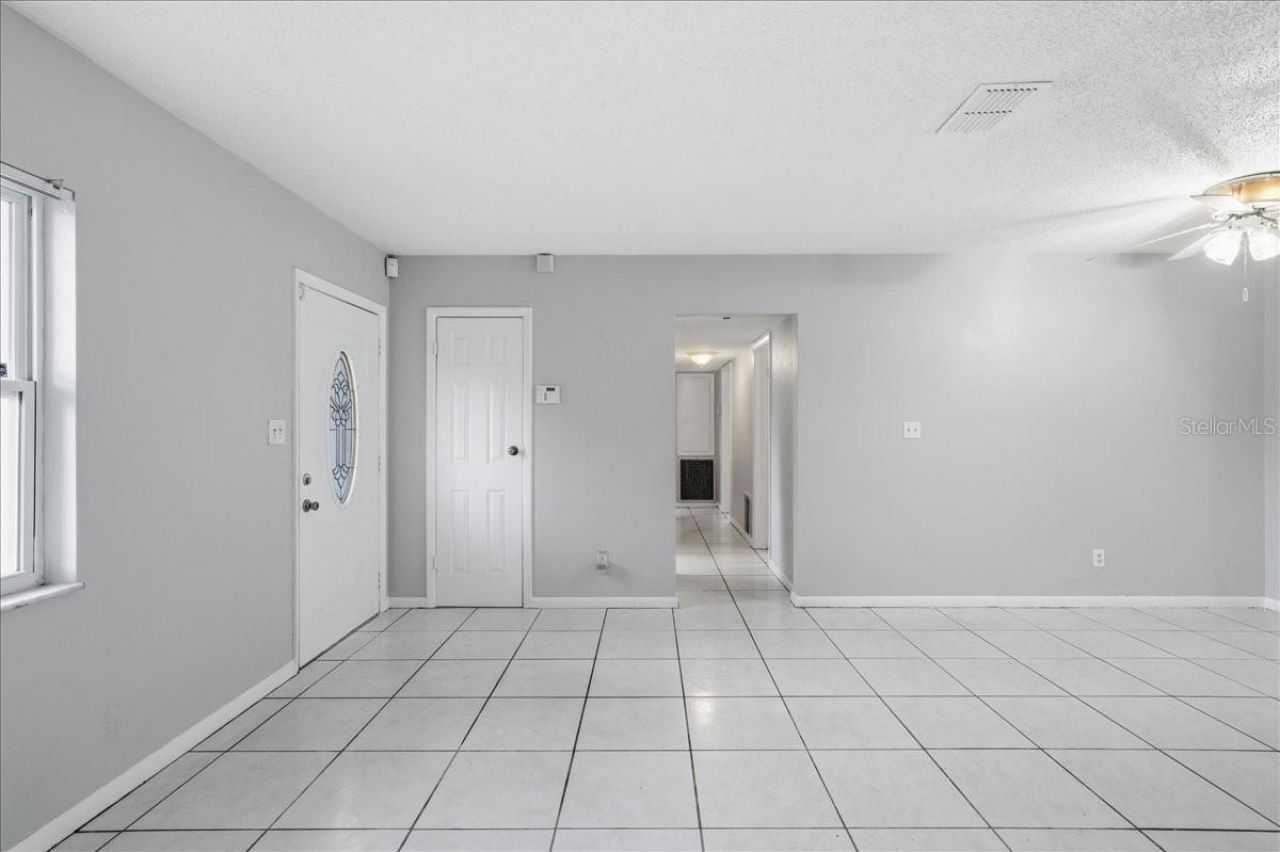 15005 Monet Drive , Tampa, FL 33613 Photo