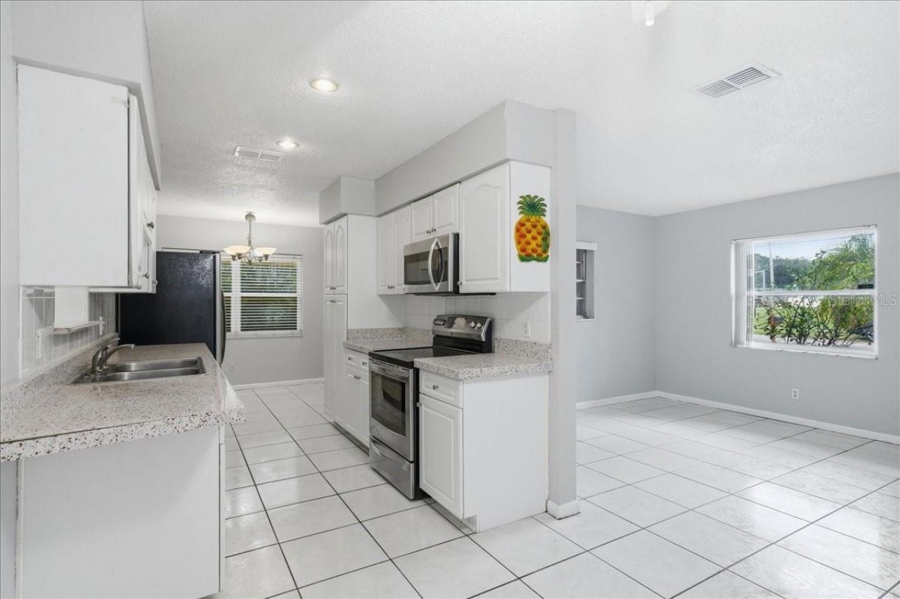 15005 Monet Drive , Tampa, FL 33613 Photo