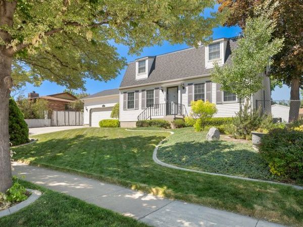 6102 S CLARA DR , Taylorsville, UT 84129