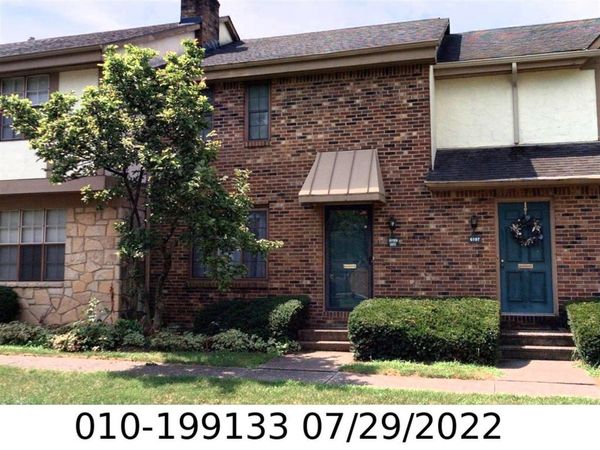 6199 Stornoway Drive S, Columbus, OH 43213