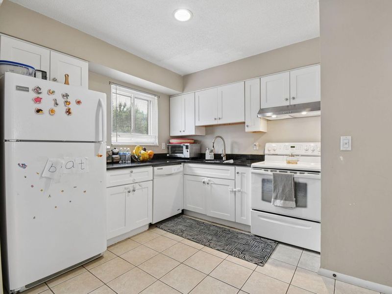 6199 Stornoway Drive S, Columbus, OH 43213 Photo 12
