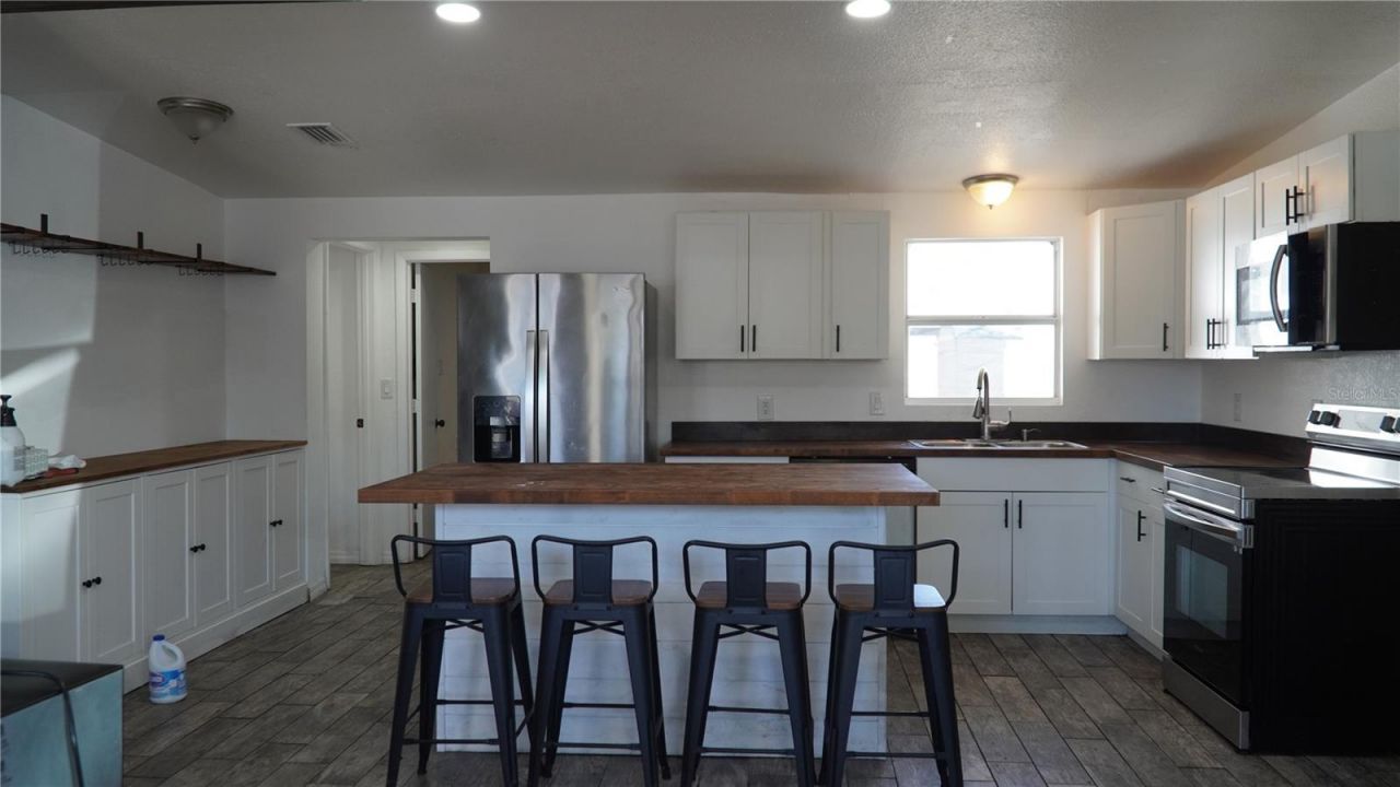 4111 W Montgomery Terrace, Tampa, FL 33616 Photo
