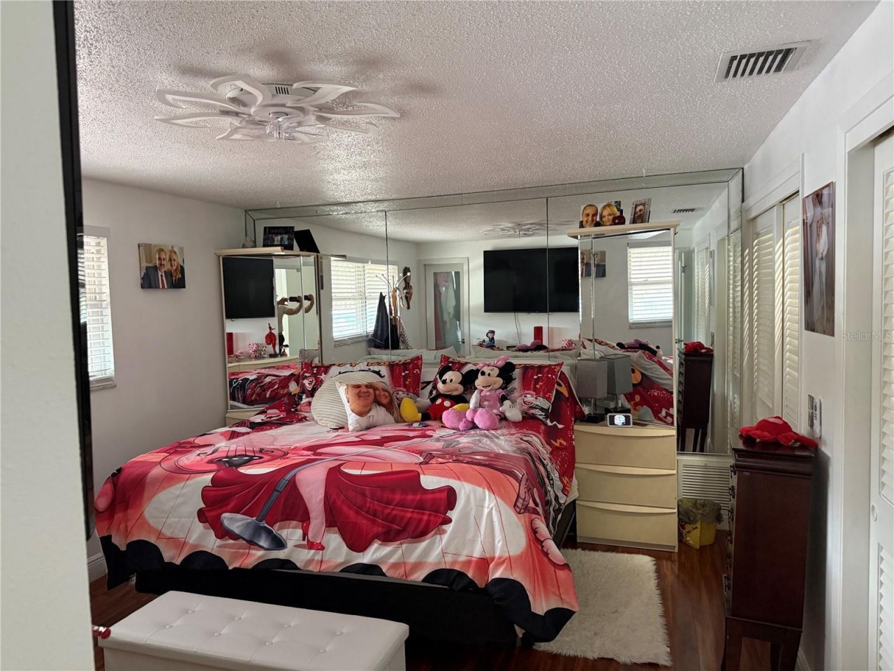 8301 Lopez Drive, Tampa, FL 33615 Photo
