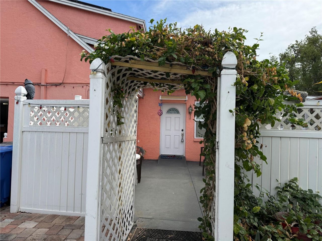 8301 Lopez Drive, Tampa, FL 33615 Photo