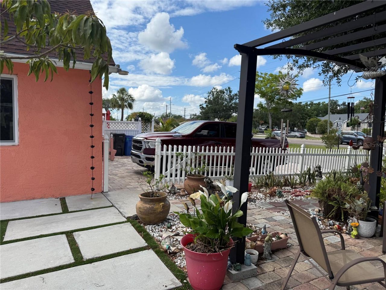 8301 Lopez Drive, Tampa, FL 33615 Photo