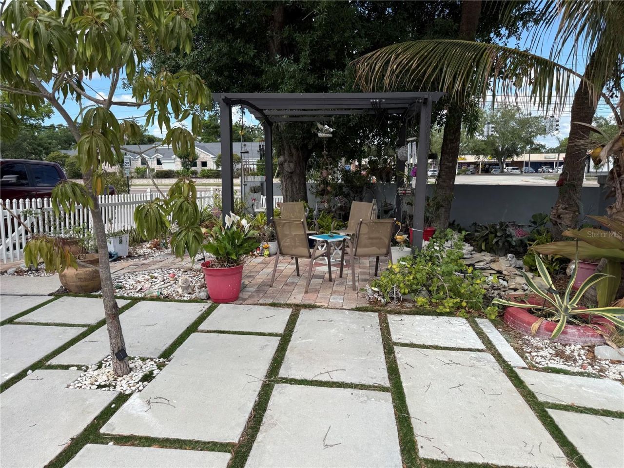 8301 Lopez Drive, Tampa, FL 33615 Photo