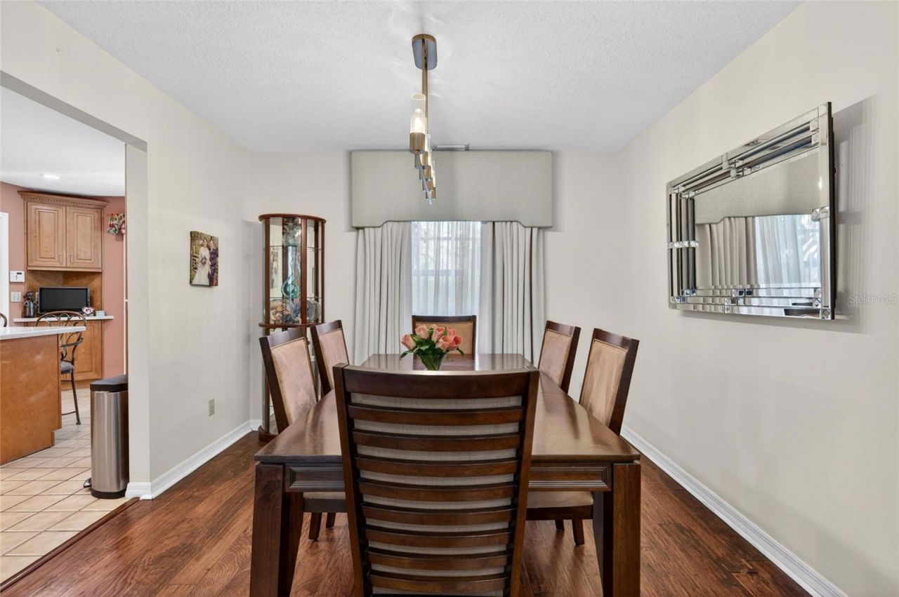 1311 W Carissa Court , Tampa, FL 33604 Photo