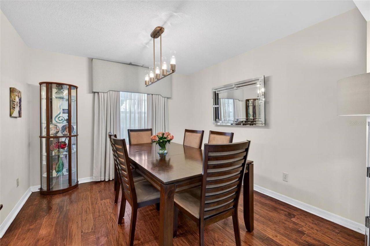 1311 W Carissa Court , Tampa, FL 33604 Photo